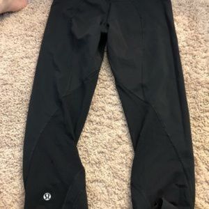 Lululmon Crops Size 6